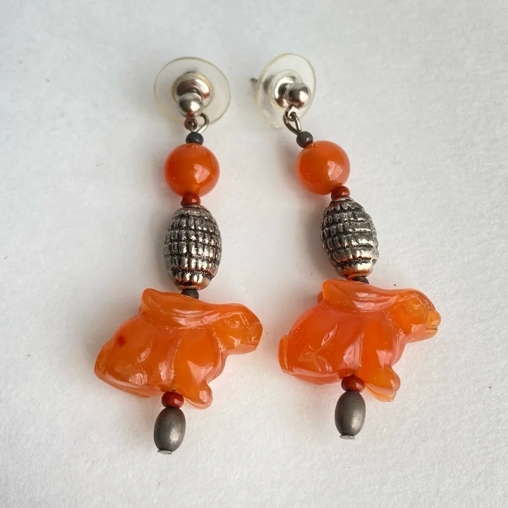 Vintage 90s‎ Bunny Rabbit Earrings Orange Glass Silver Tone Handmade Beaded